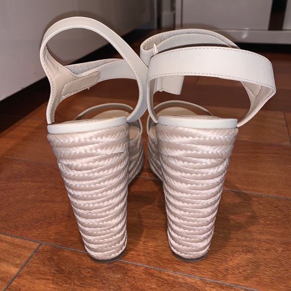 Kendall & Kylie Wedged Leather Open Toe Sandal - Picture 4 of 4